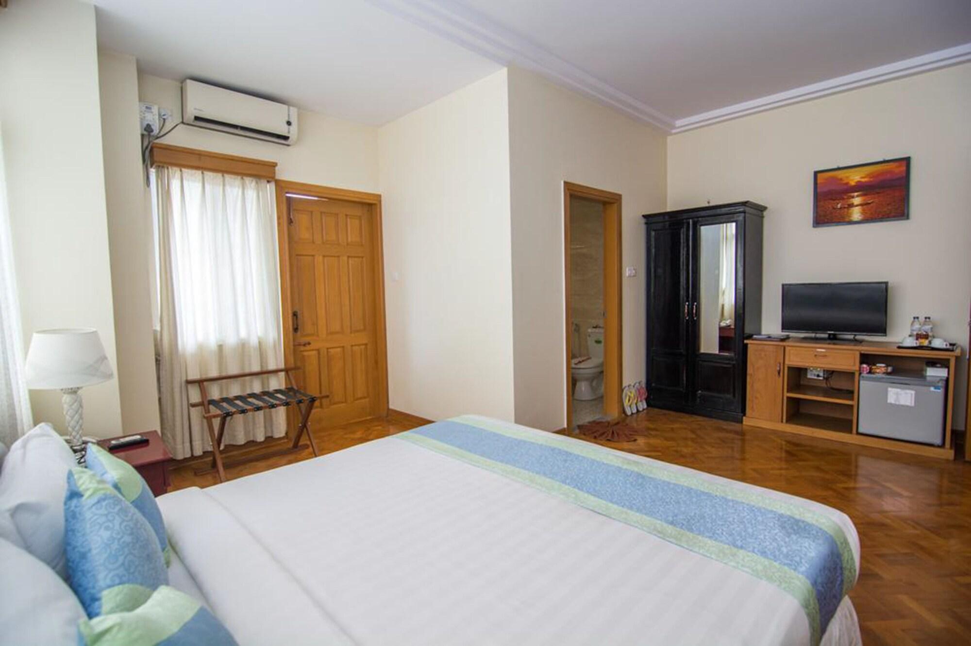 Royal Inlay Hotel Nyaung Shwe Ngoại thất bức ảnh