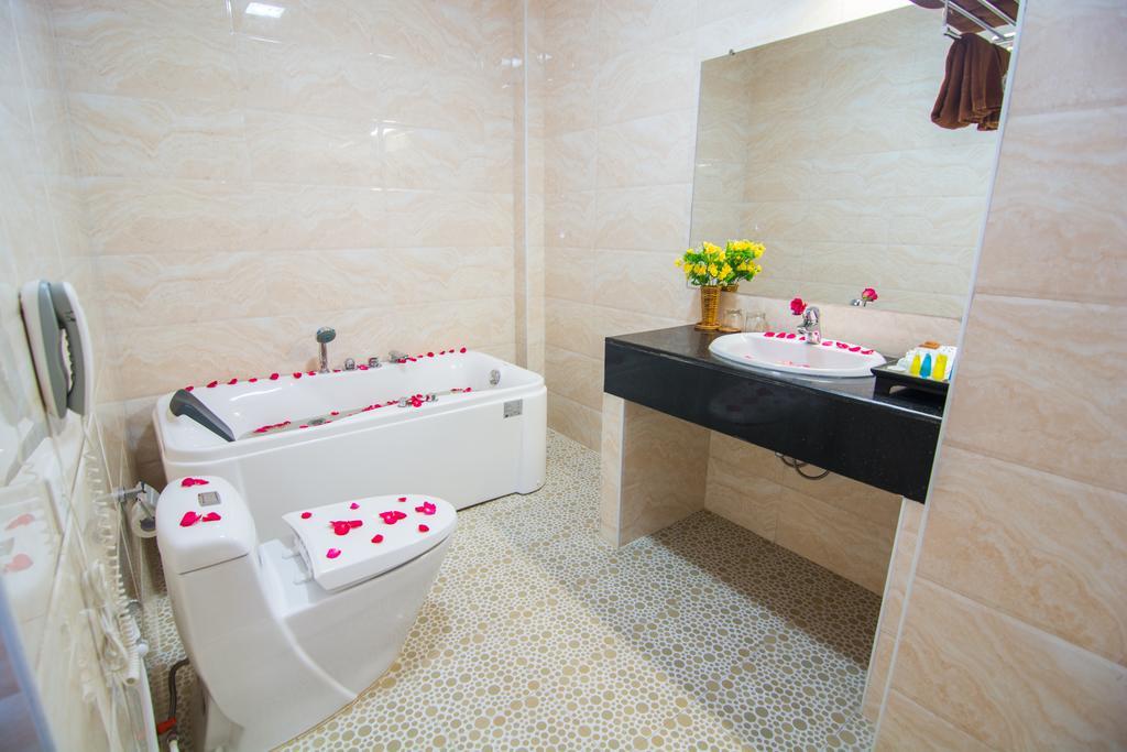 Royal Inlay Hotel Nyaung Shwe Ngoại thất bức ảnh