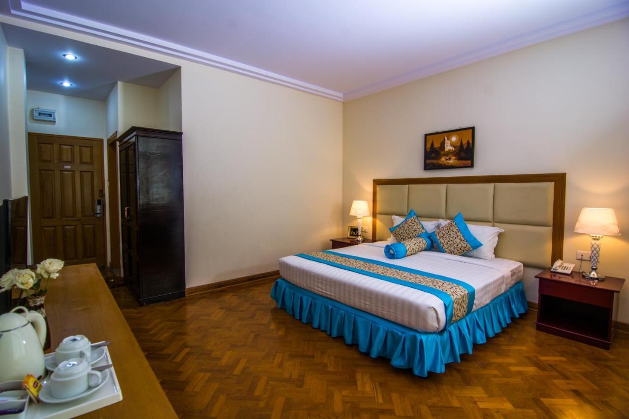 Royal Inlay Hotel Nyaung Shwe Ngoại thất bức ảnh